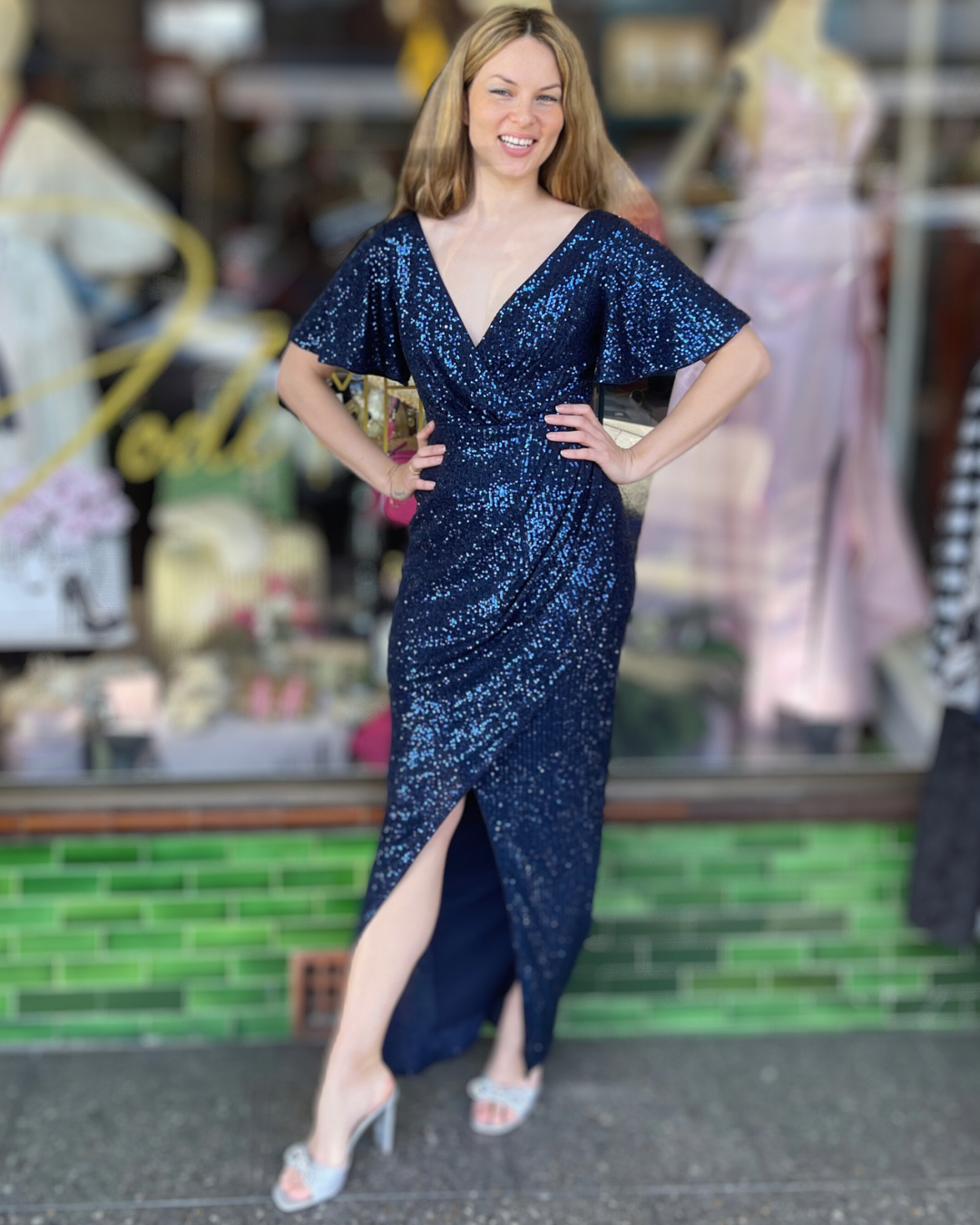 Romance The Label - Ariana Paris Maxi - Navy - RMW21R003